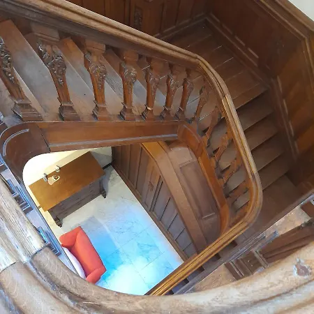 Historic Renovated With Balcony And Garden View Gouda