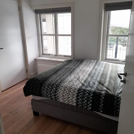 Apartment Historic Renovated With Balcony And Garden View